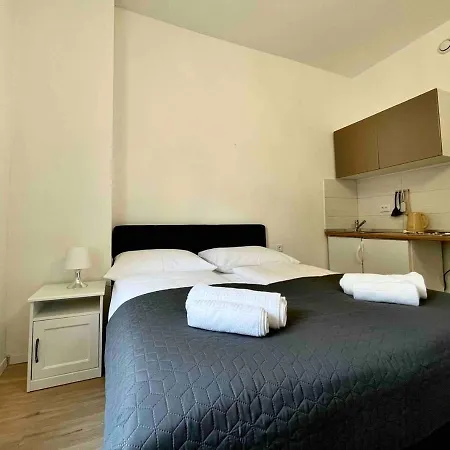 Old Town Studio 1 Apartment